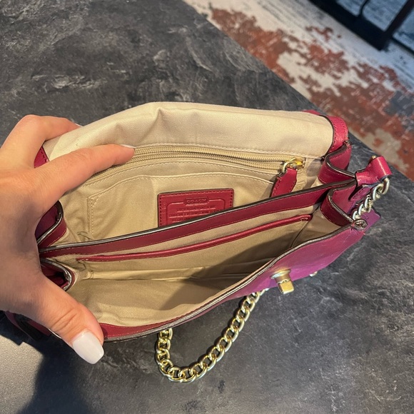 Coach purse (shoulder) - Picture 4 of 5